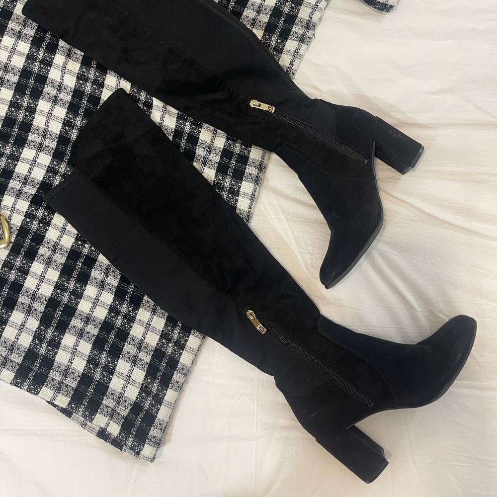 Liz Claiborne Black Knee-High Boots | Size 5M